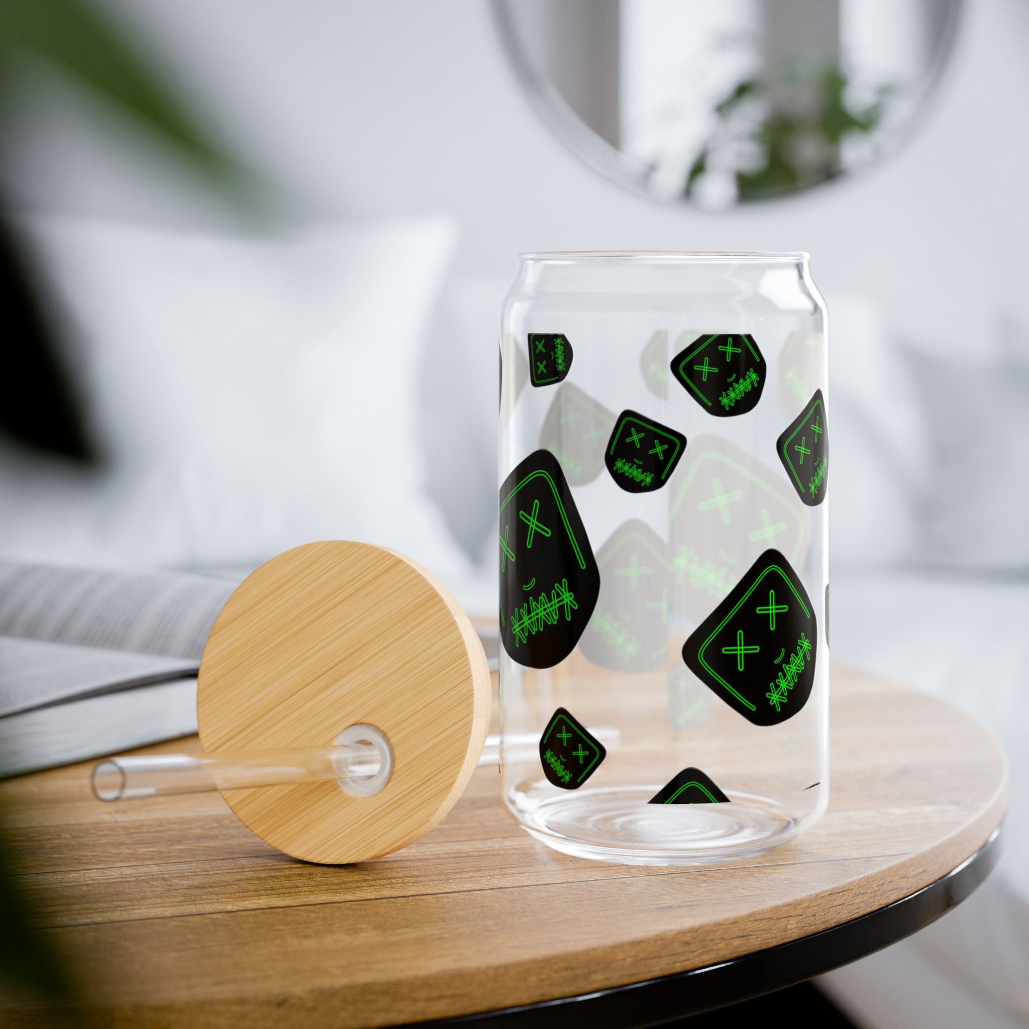 "Green Mask" Sipper Glass, 16oz
